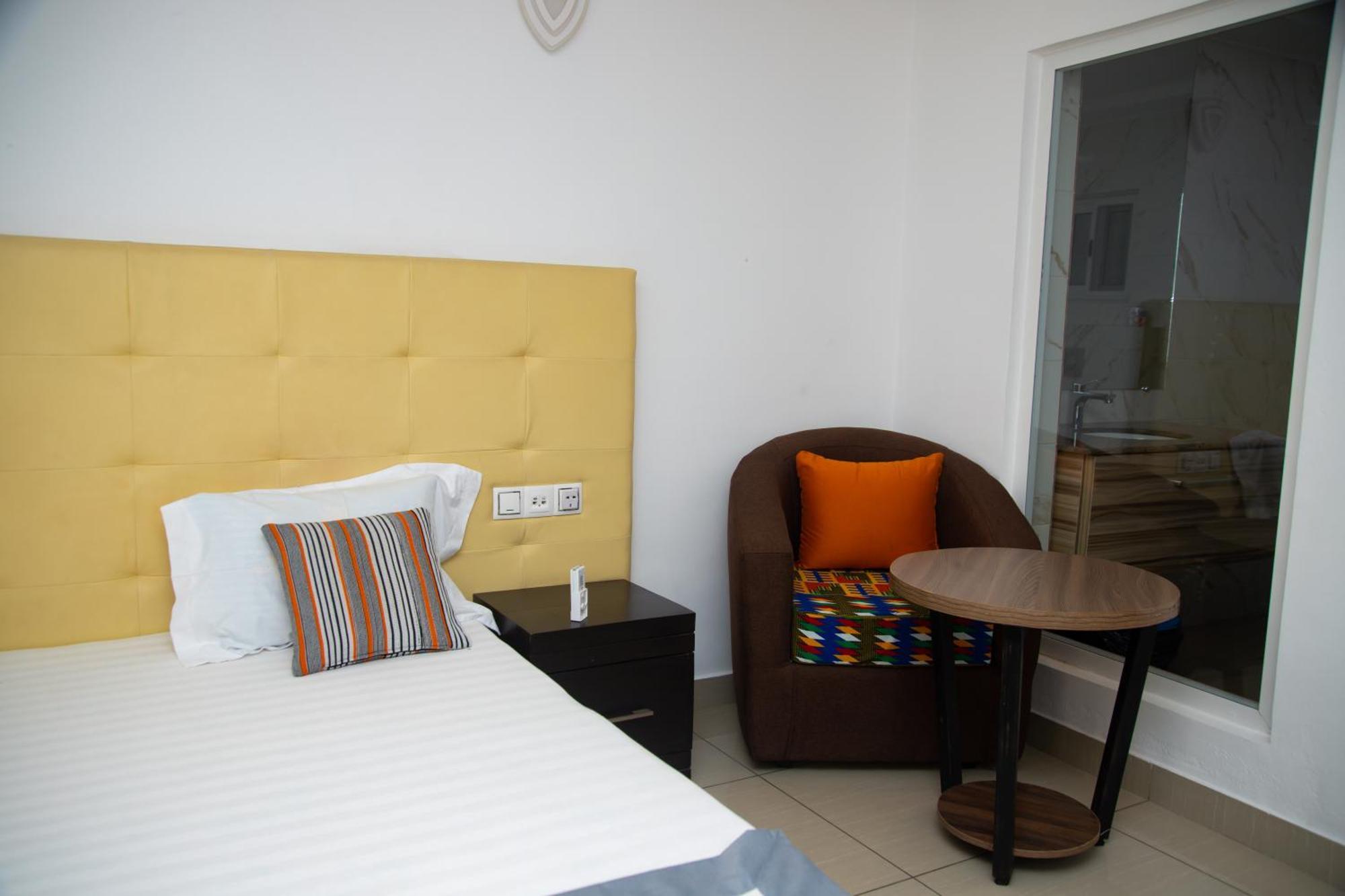 Apartament Imolease Hubert Sainte Rita Kotonu Zewnętrze zdjęcie