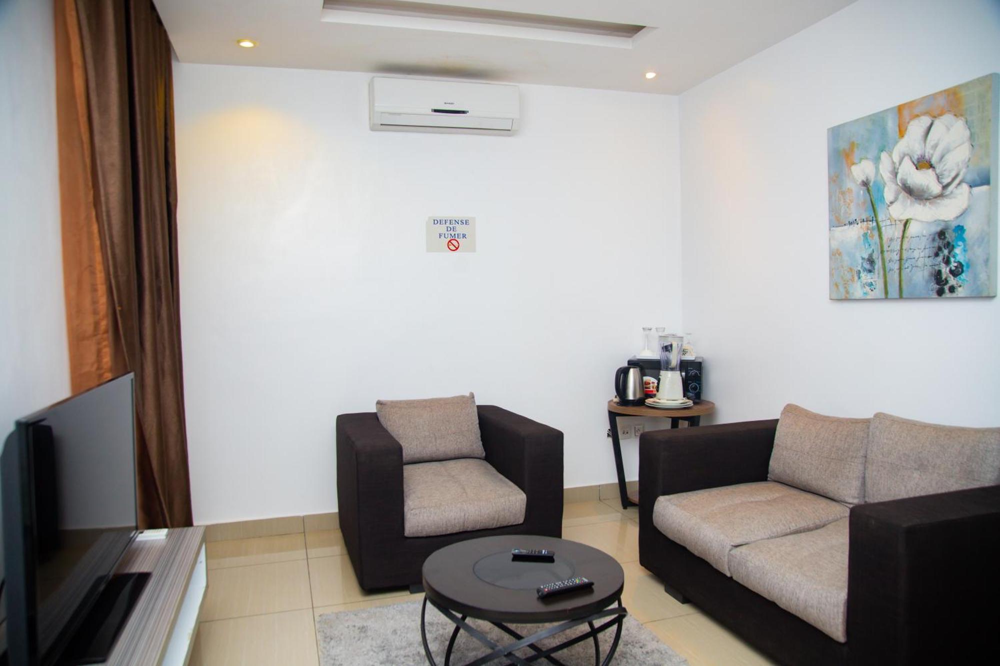 Apartament Imolease Hubert Sainte Rita Kotonu Zewnętrze zdjęcie